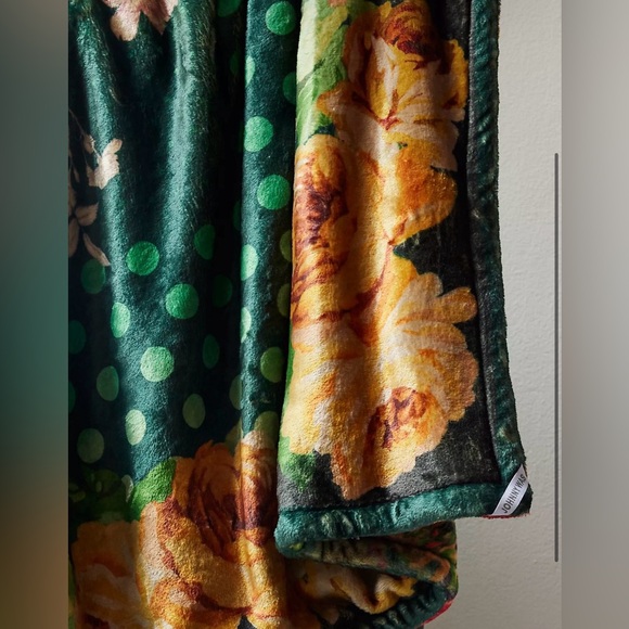 Johnny Was Laurel Canyon Cozy Blanket Paza Print - Picture 3 of 5